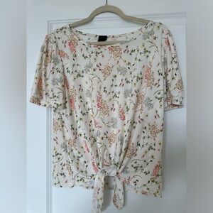 W5 floral print, stretchy top